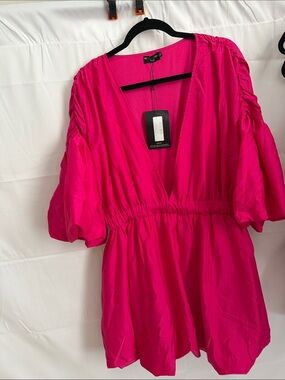 PrettyLittleThing Hot Pink Deep V Ruched Sleeve Midi Dress